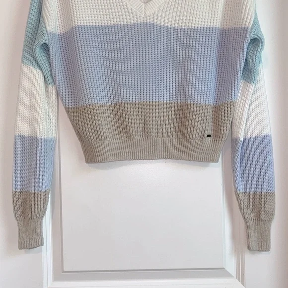 Hollister Striped Cropped V-Neck Sweater Women’s Size Small - Picture 3 of 8